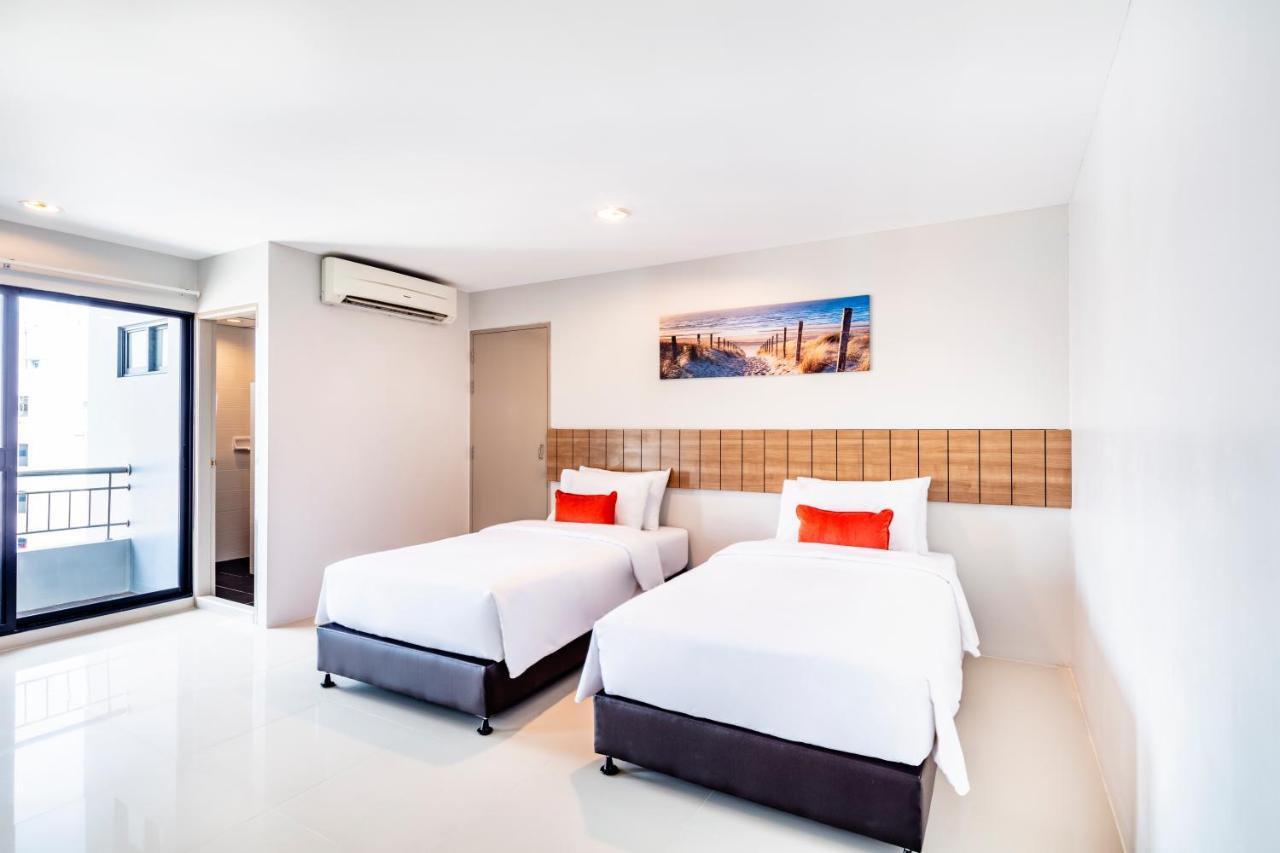 Aliz Hotel Nonthaburi Extérieur photo