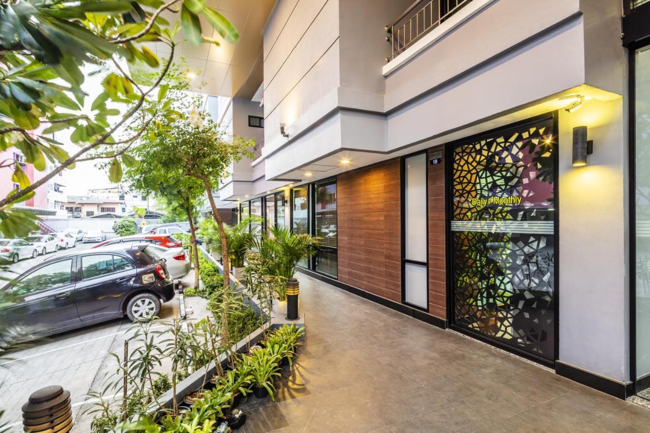 Aliz Hotel Nonthaburi Extérieur photo
